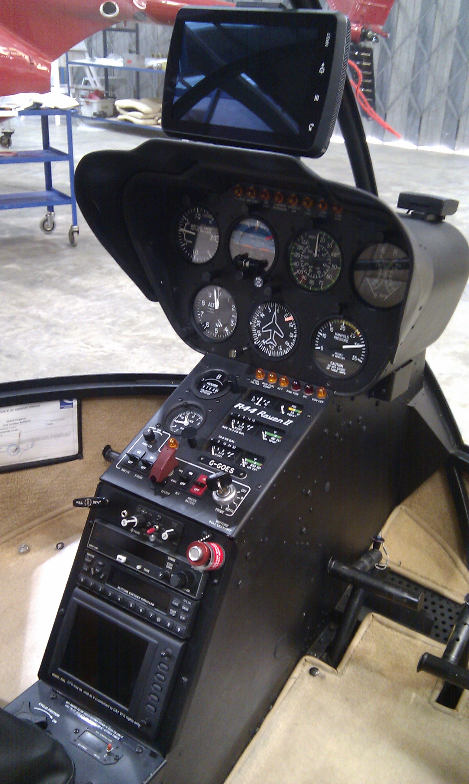 Robinson R44 Avionic Installation